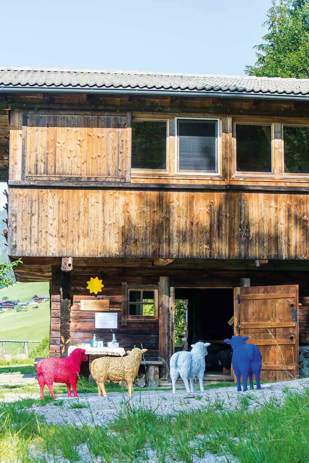 Der traditionelle Auftakt für die PRAEVENIRE Gipfelgespräche erfolgte auf der alten Schafalm des Böglerhofes in Alpbach.