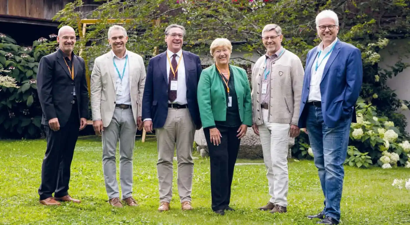 Dank wirkungsstarker Impfstoffe gegen COVID-19 sind wir in der Lage uns gegen das Virus zu rüsten.